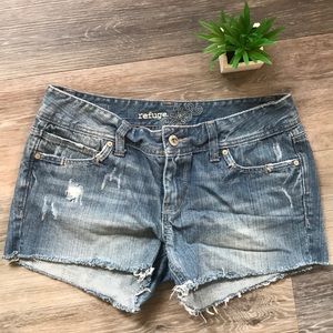 Refuge jean shorts size 9